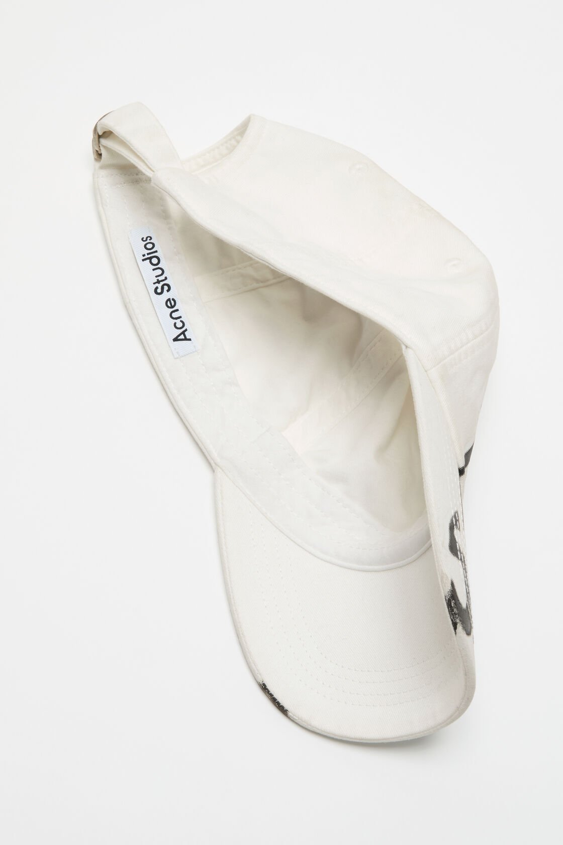 Gothic logo cap, Dusty white, 2000x