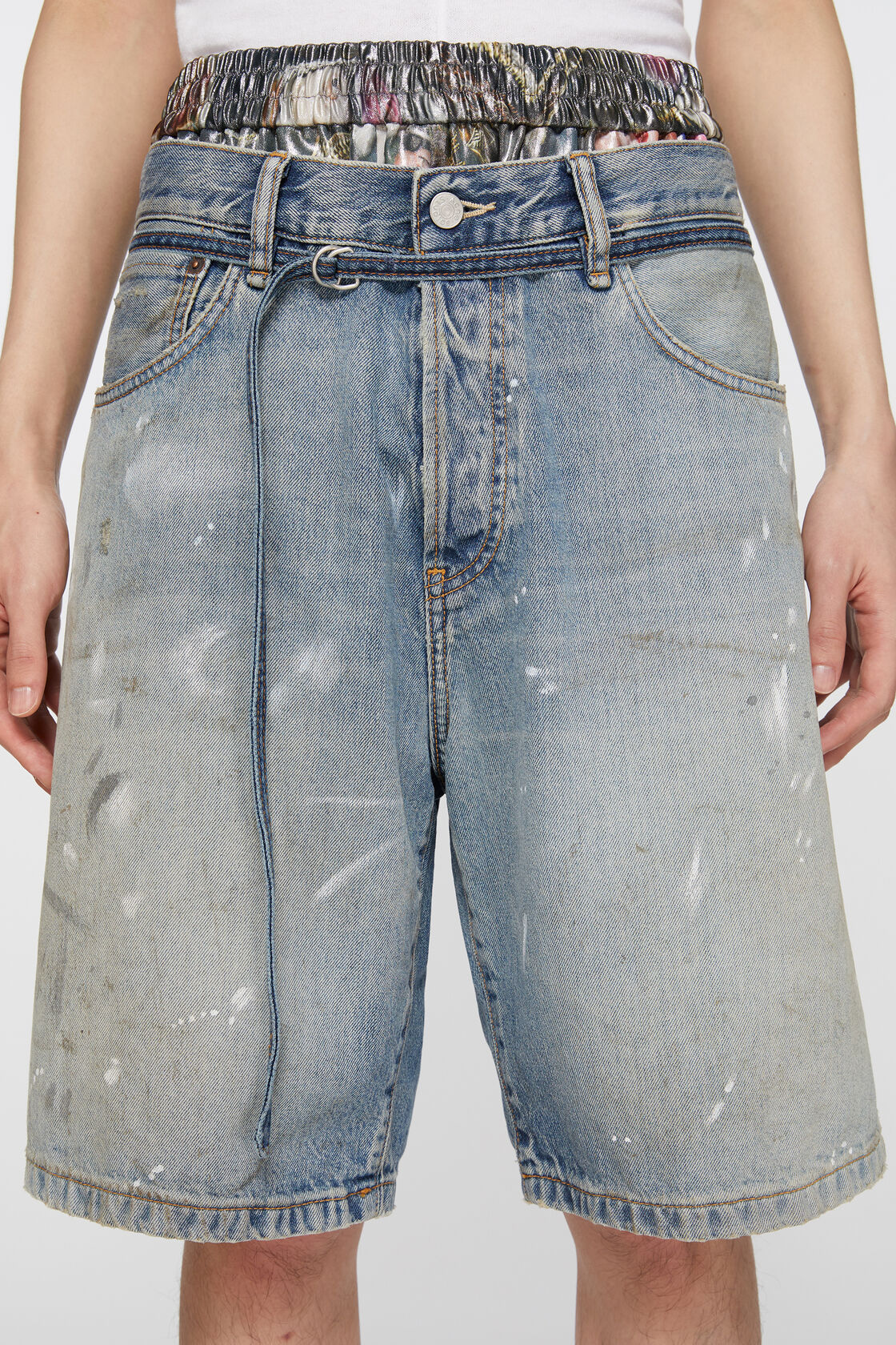 宽松版型丹宁短裤, 浅蓝色, 2000x