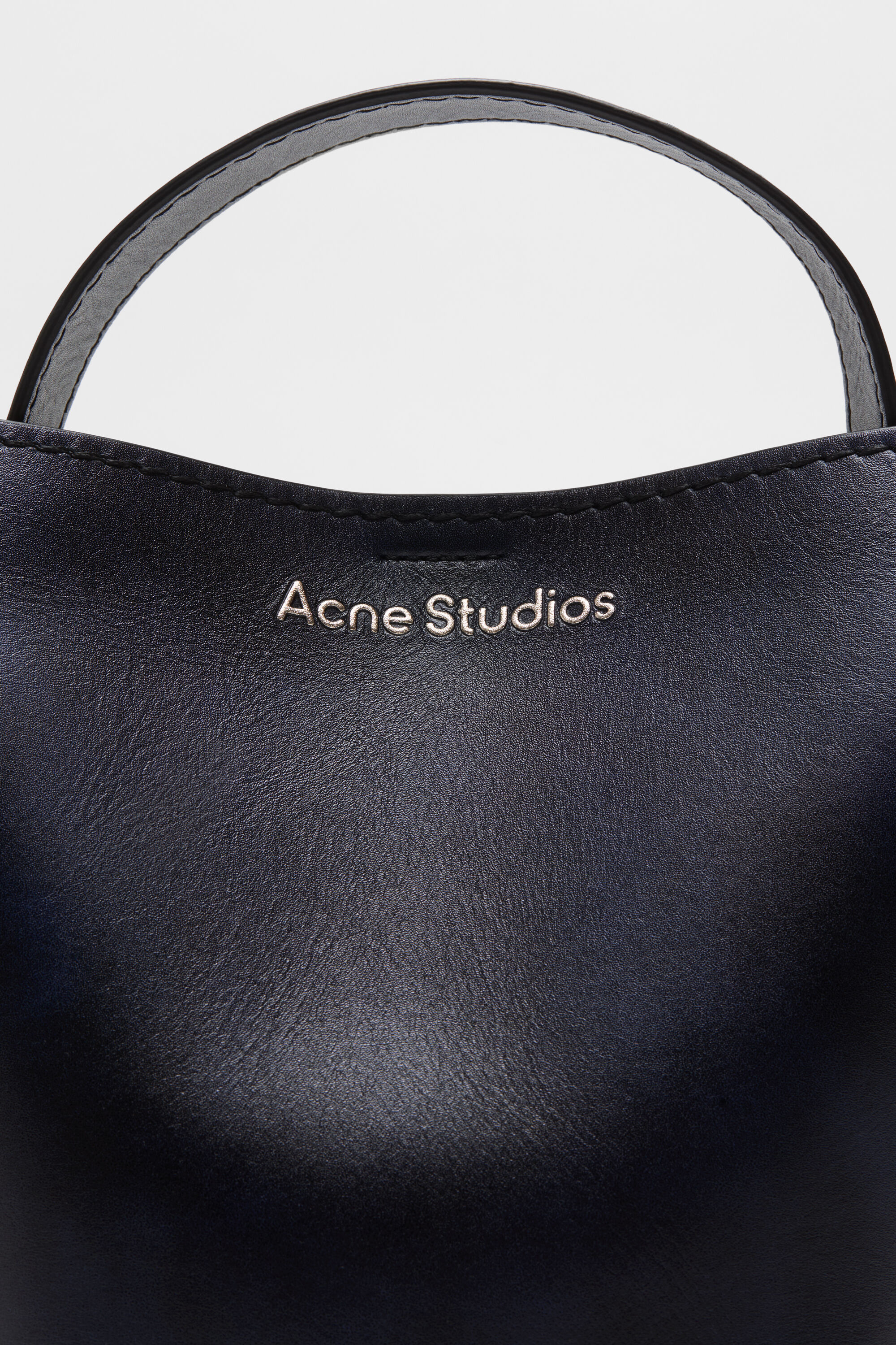 Acne Studios - Musubi mini shoulder bag - Navy blue