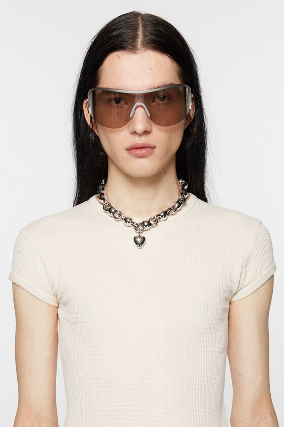 Acne Studios – 彼のためのジュエリー