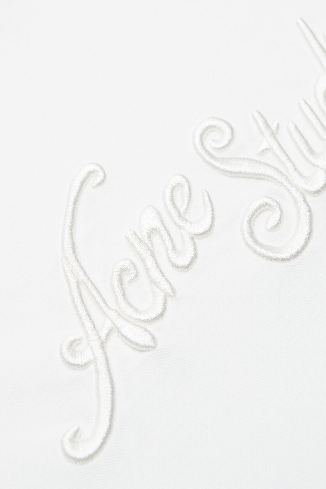 徽标T恤 - 休闲版型, 光白色, 2000x