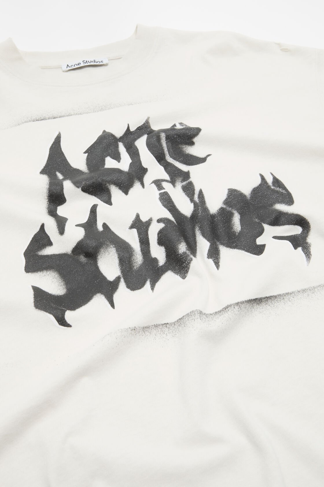 Gothic logo t-shirt, Dusty white, 2000x