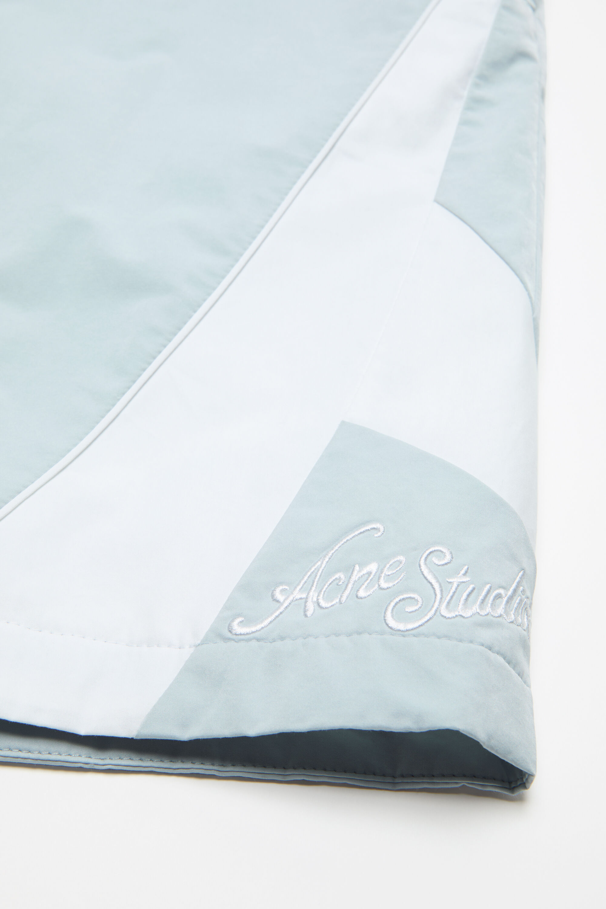 Acne Studios - Casual technical shorts - Cold grey