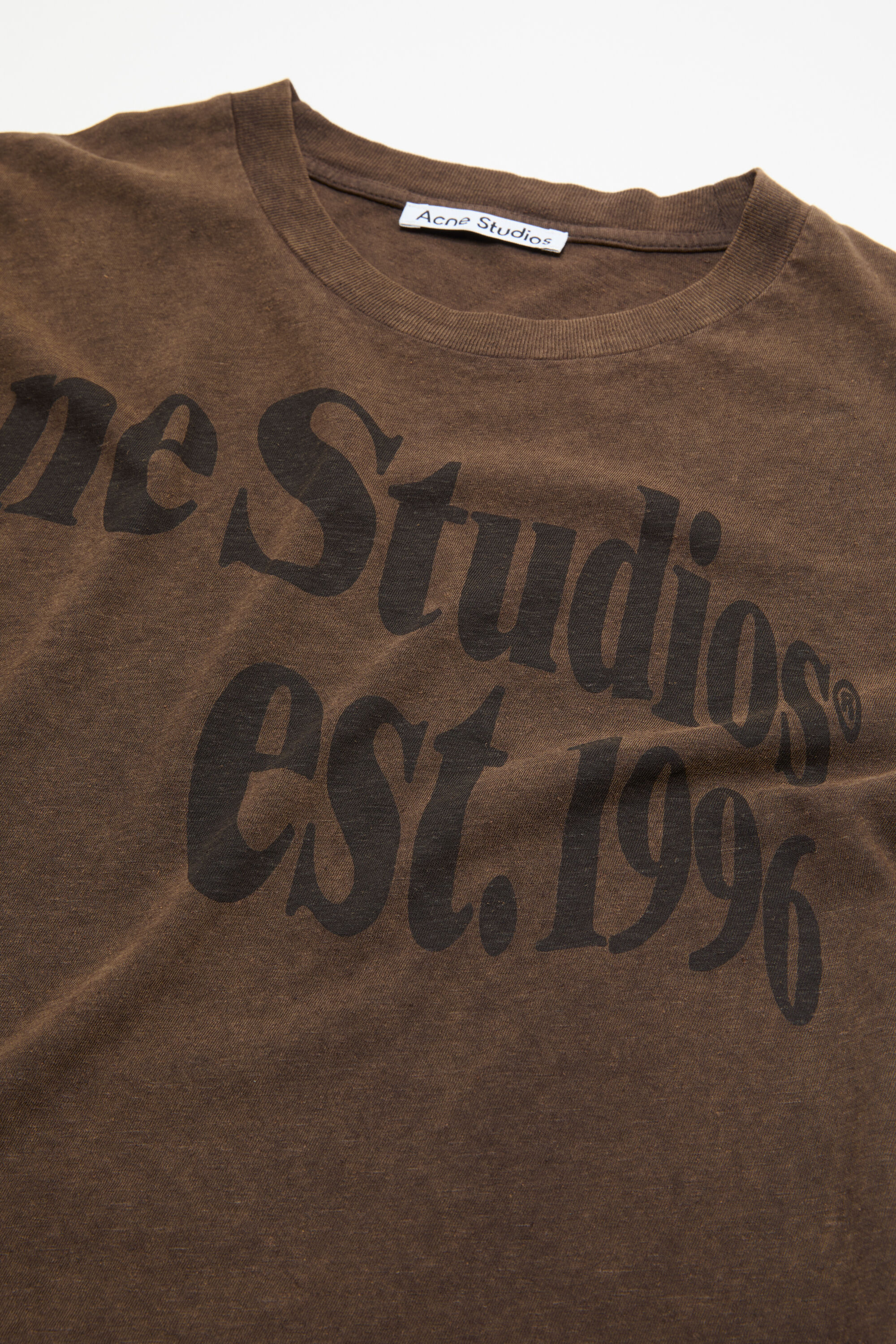 Acne Studios - Projection artwork T-shirt - Almond brown