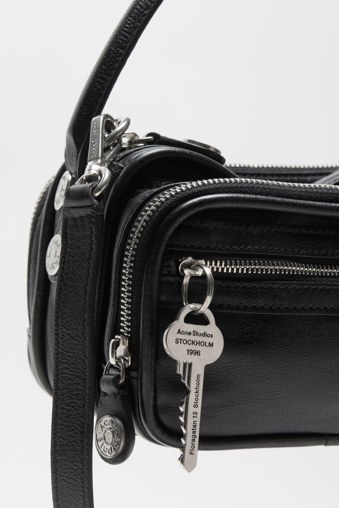 Camero kit crossbody bag, Black, 2000x