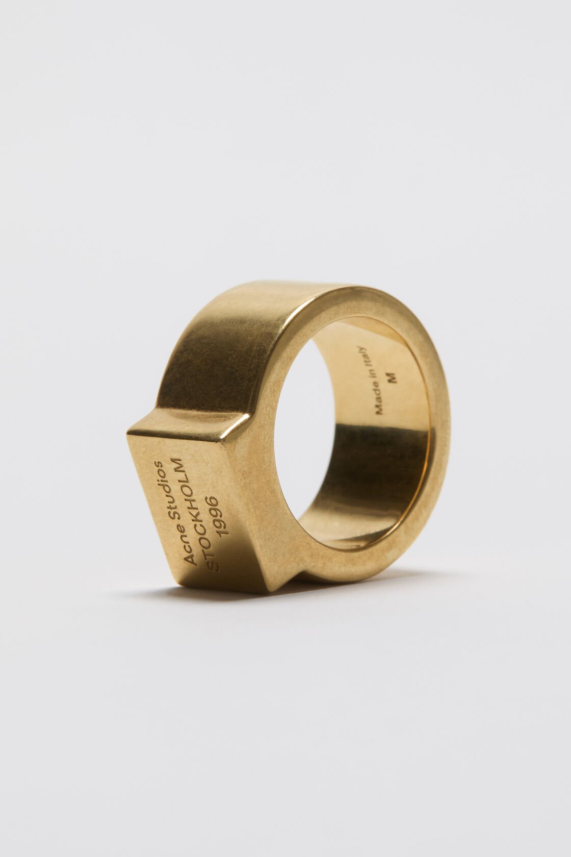 Logo engraved signet ring, Semi matt gold, 2000x