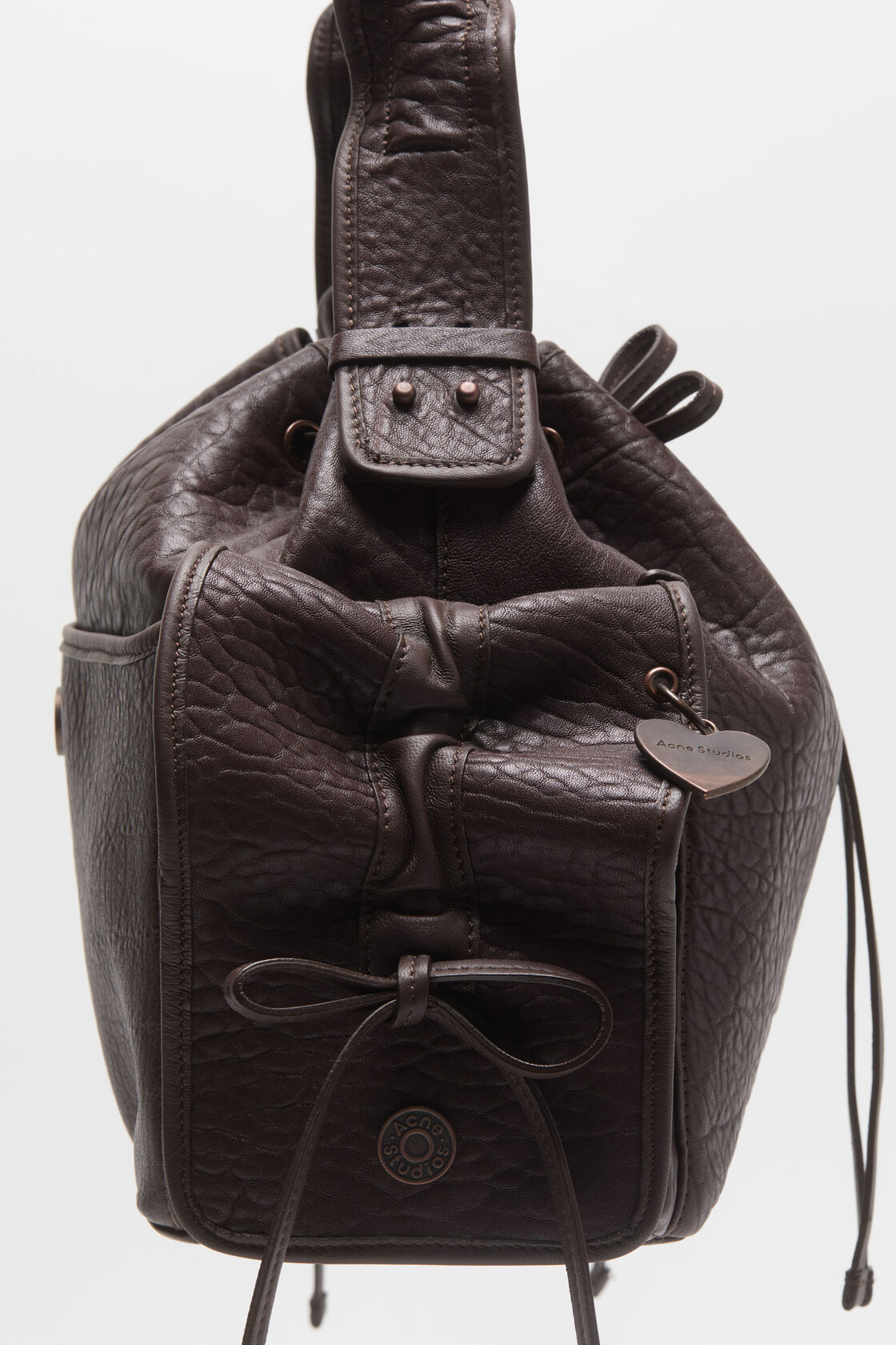 Multipocket Bucket Bag, Chocolate brown, 2000x