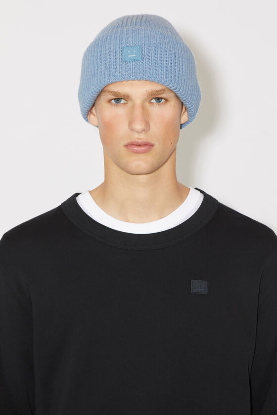 Acne Studios - Beanie mit kleinem Face-Logo - Stahlblau meliert 