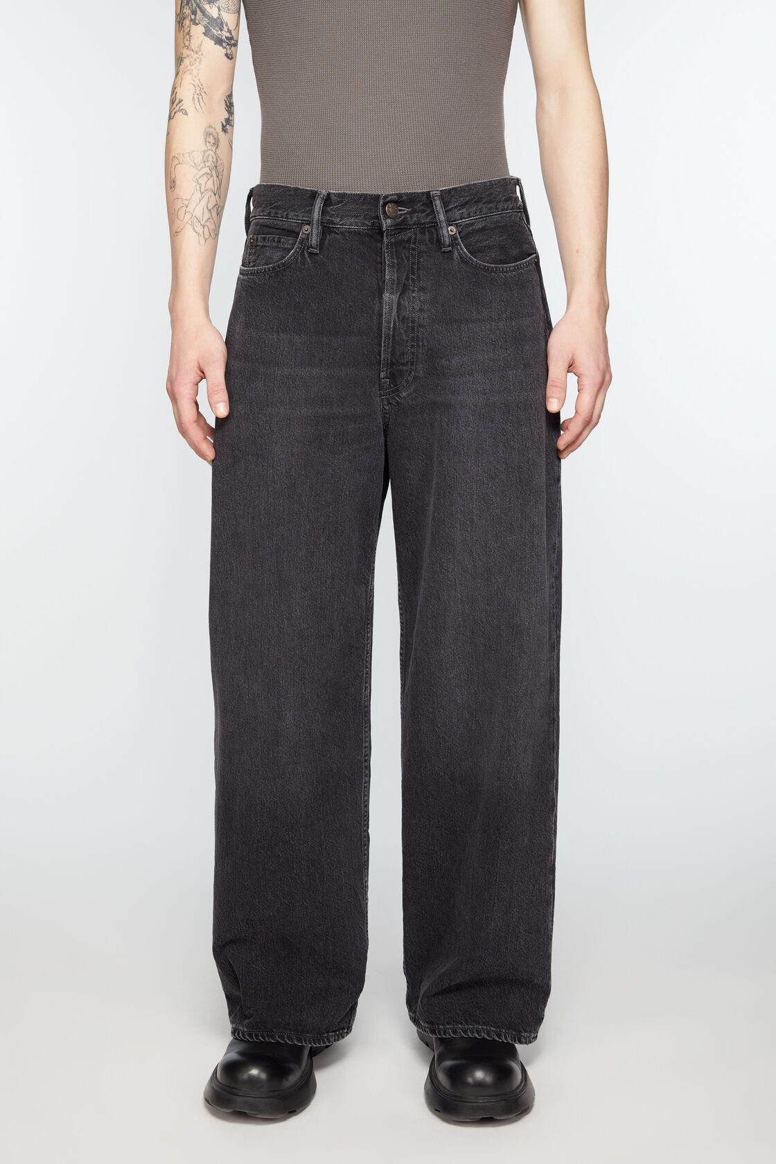 Loose fit jeans - 1981M, Black, 2000x