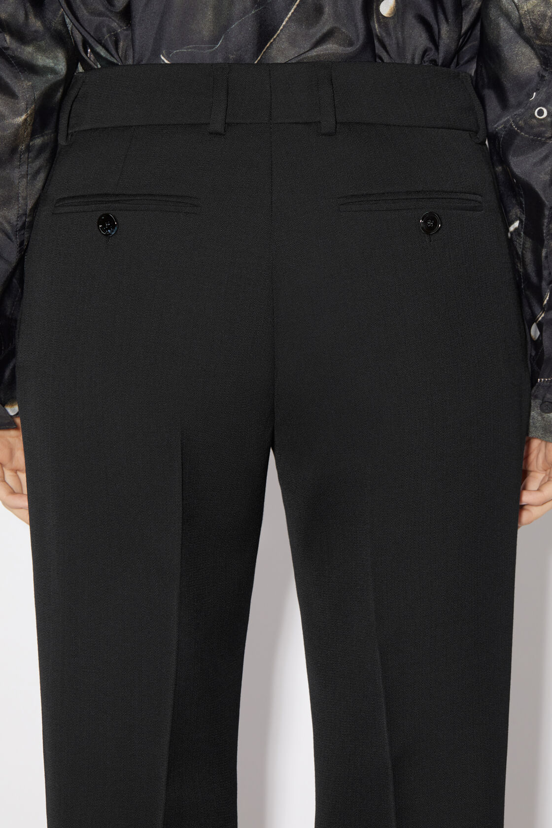 Narrow tailored trousers, Black, 2000x
