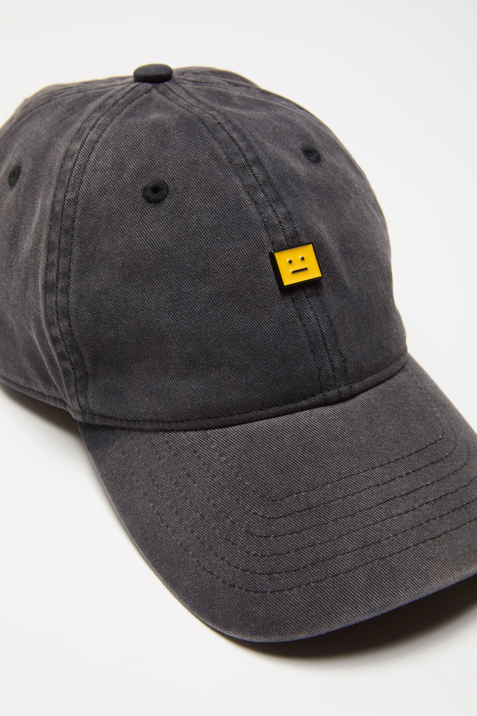 Acne Studios - FACE STUD CAP - Washed Black
