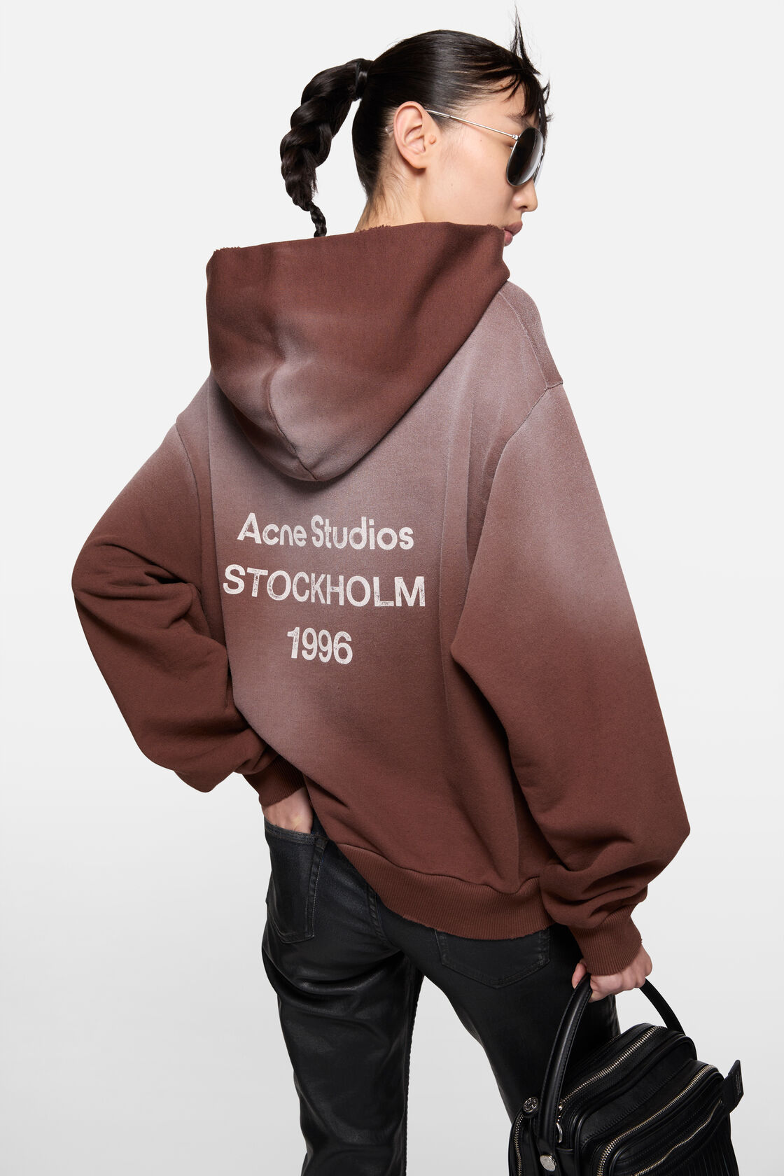 Logo hooded sweater, Chocolate brown, 2000x