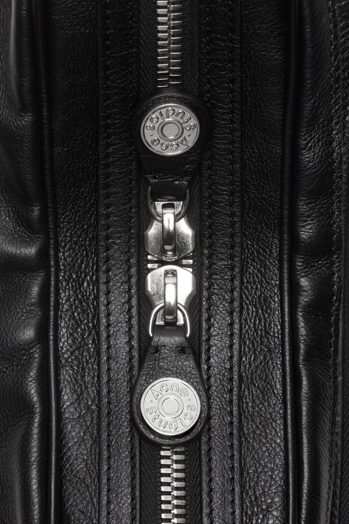 Camero Camera shoulder bag, Black, 2000x