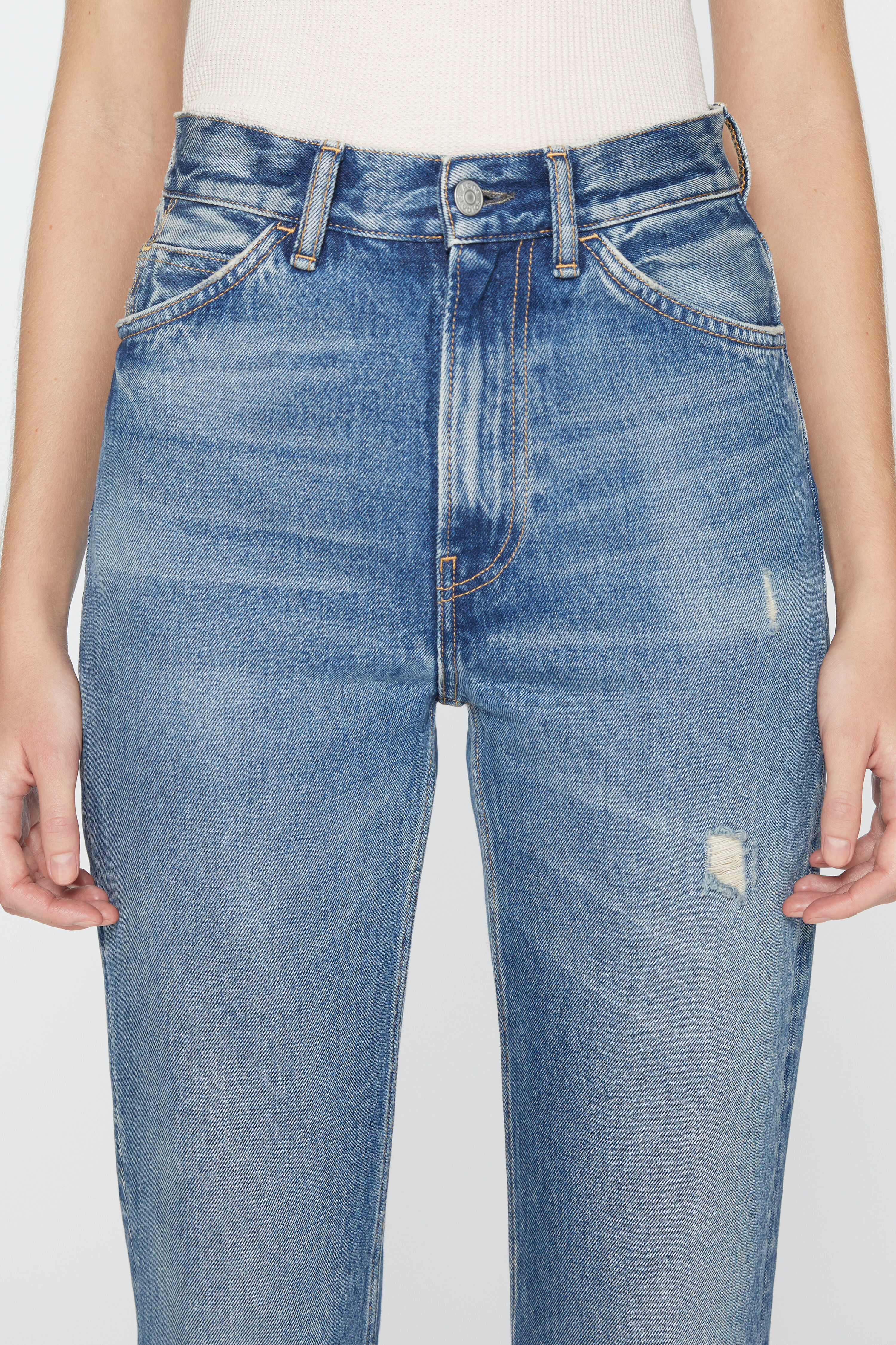 ACNE STUDIOS 25 レギュラーフィットジーンズ - 1977