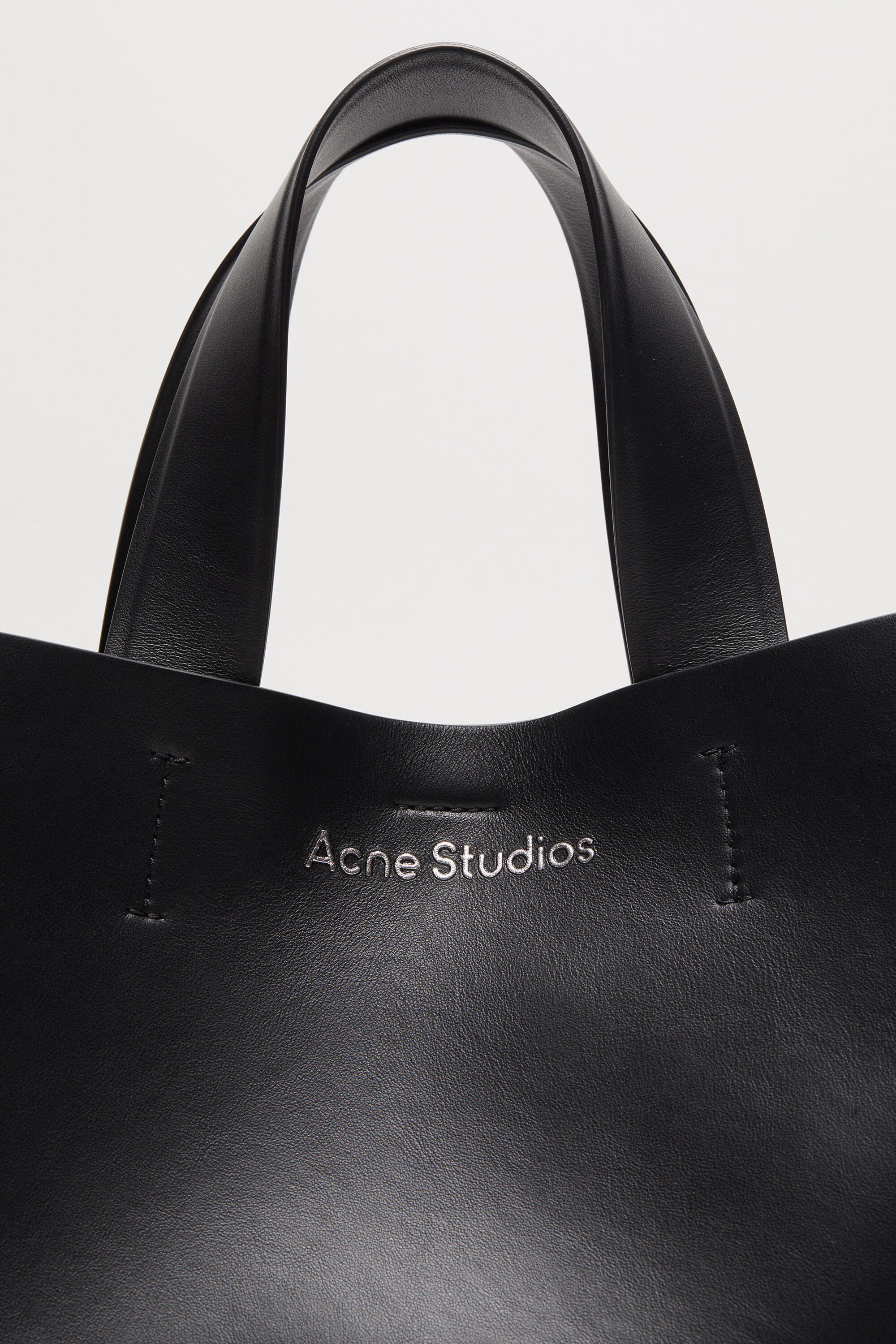 Acne Studios - Musubi ミディトートバッグ - ブラック