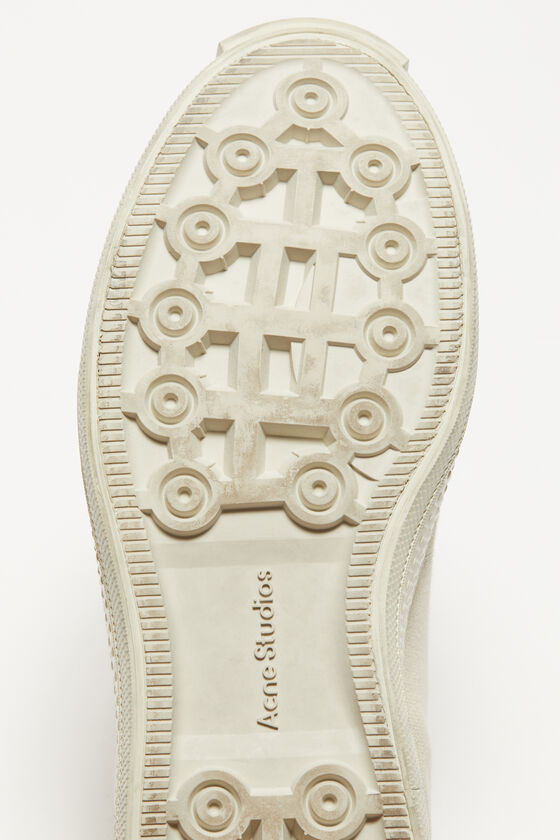 Acne Studios - Low top sneakers - Off white/off white 