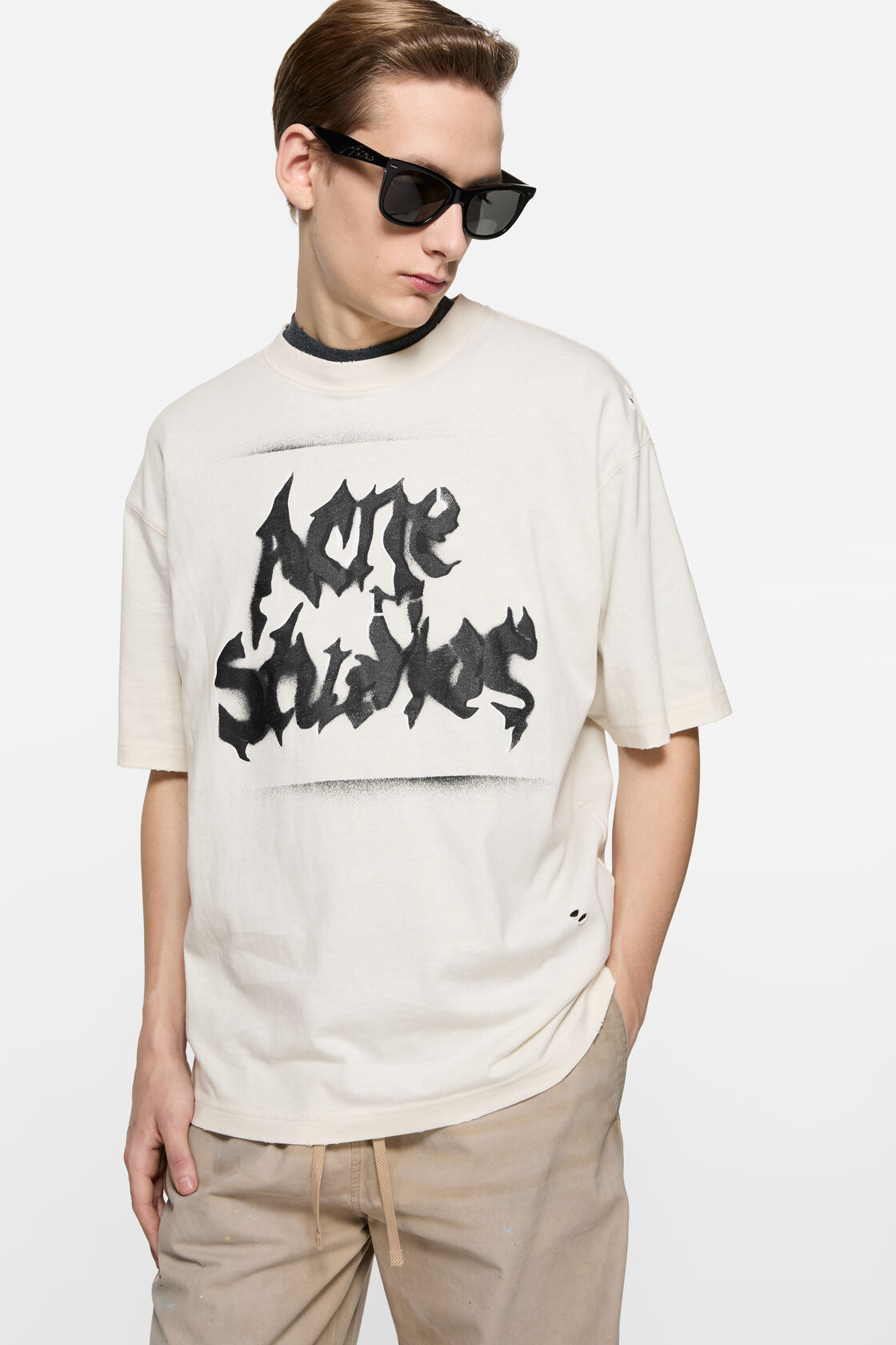 Gothic logo t-shirt, Dusty white, 2000x