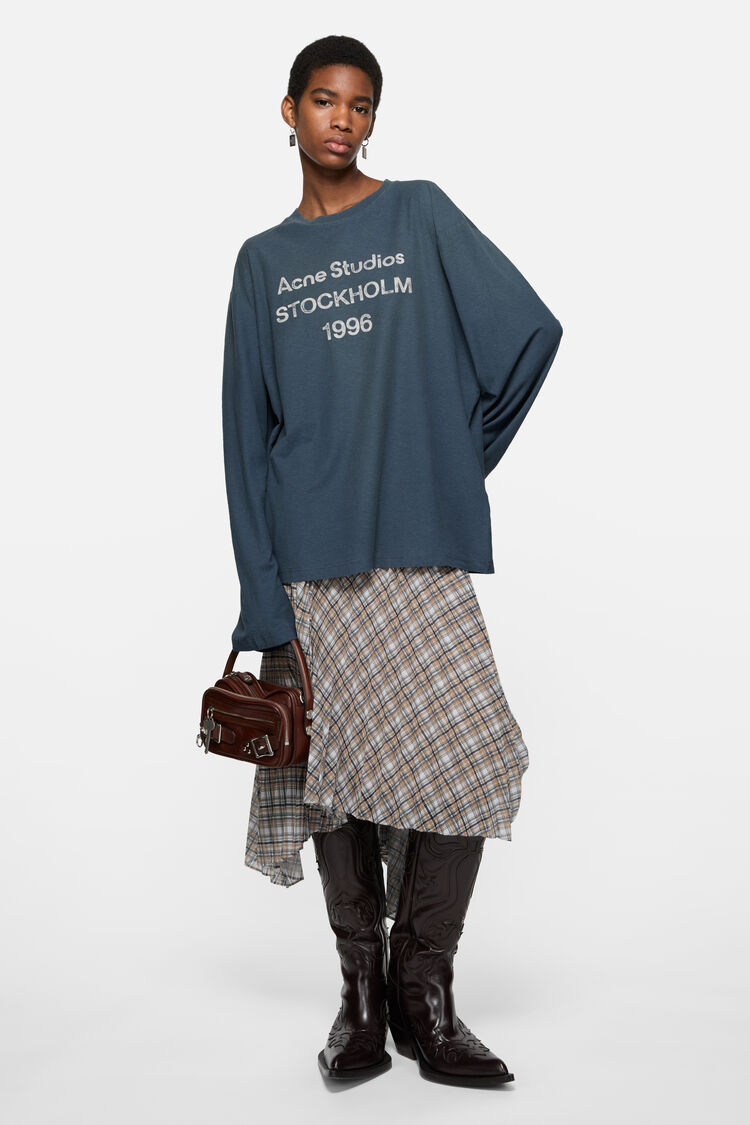 FN-UX-TSHI000016, 深藍色