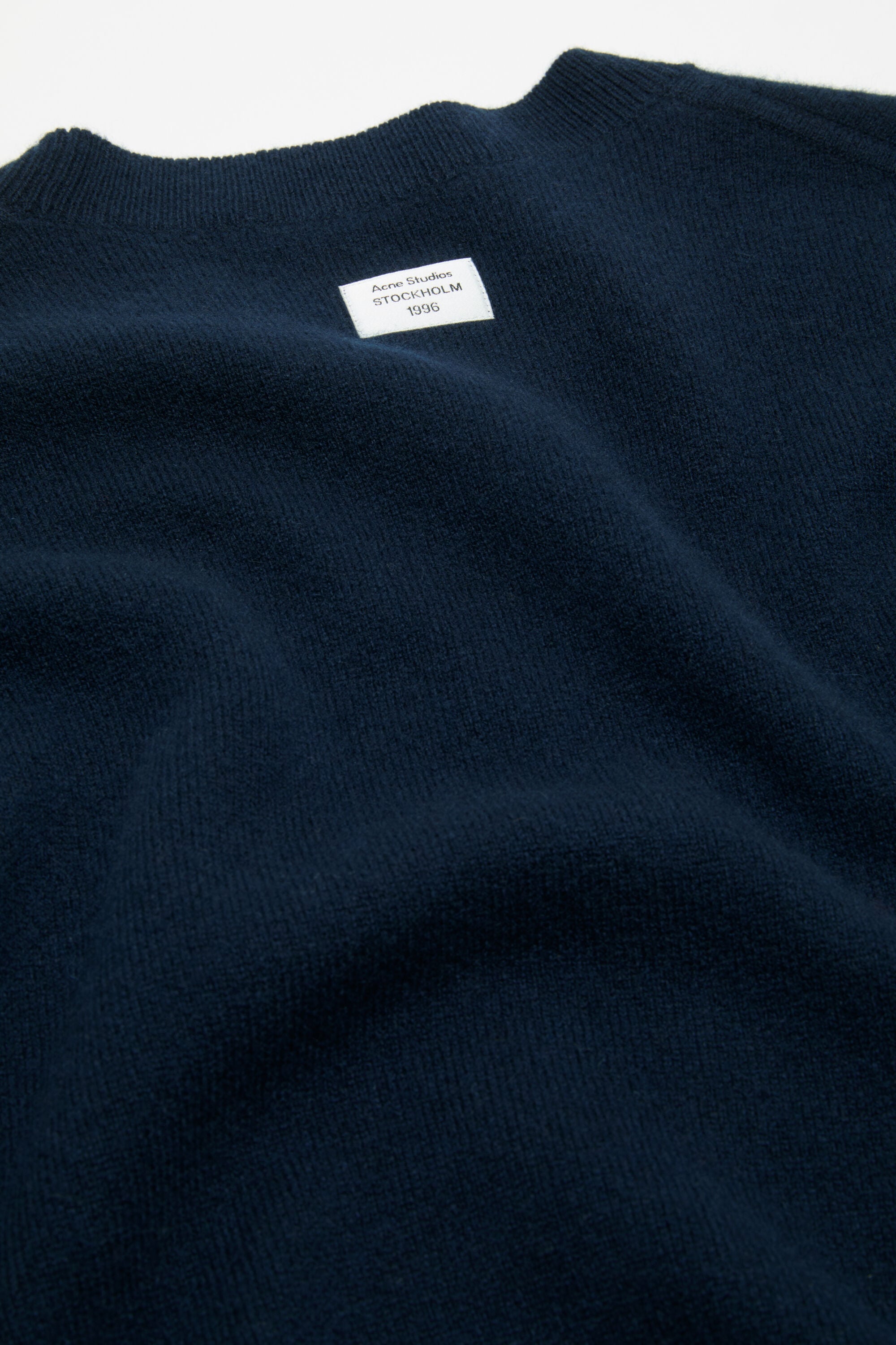 Acne Studios - Cashmere sweater with logo - Ink blue