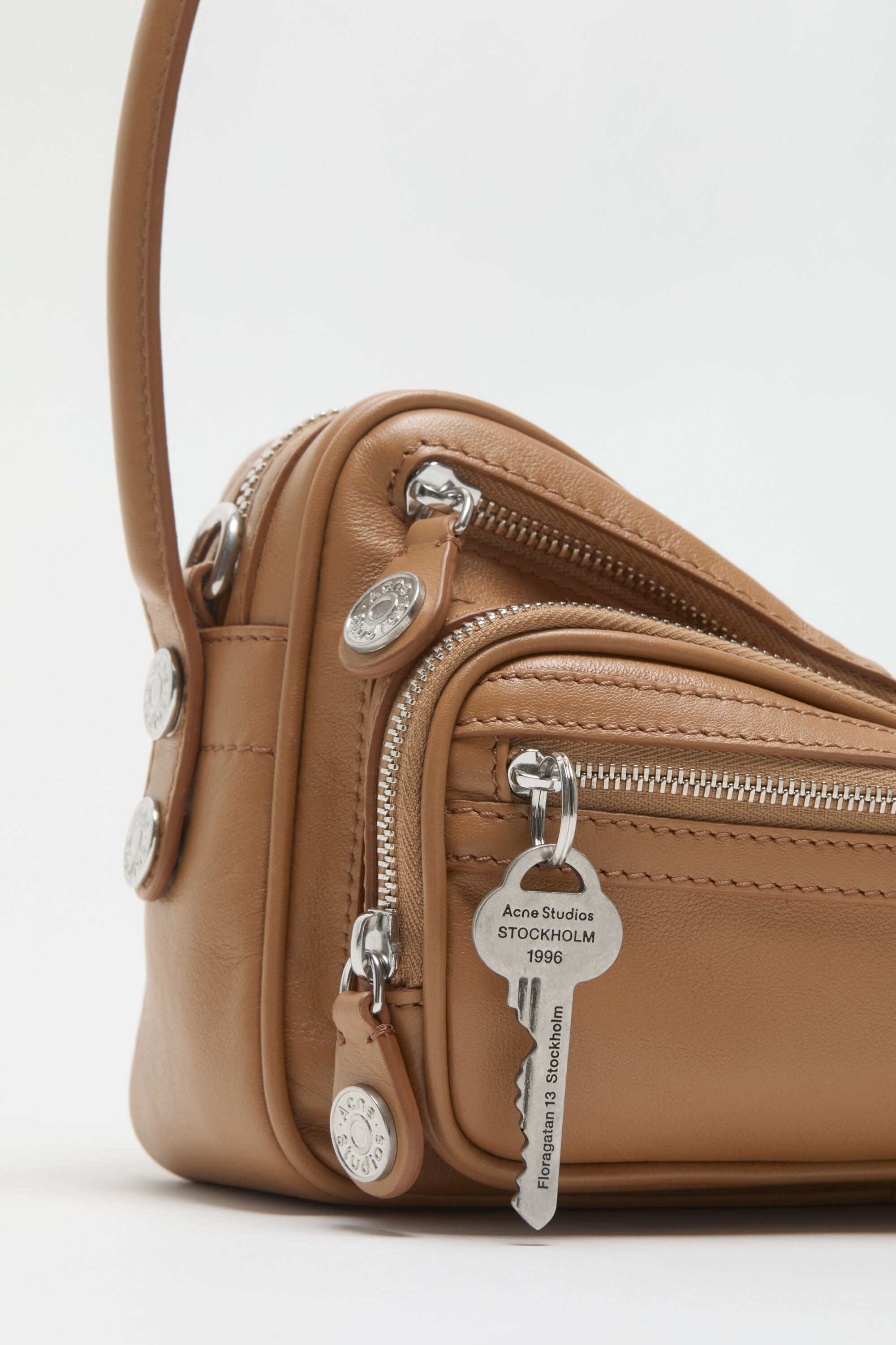 Acne Studios - Camero Party Shoulder Bag - Caramel brown