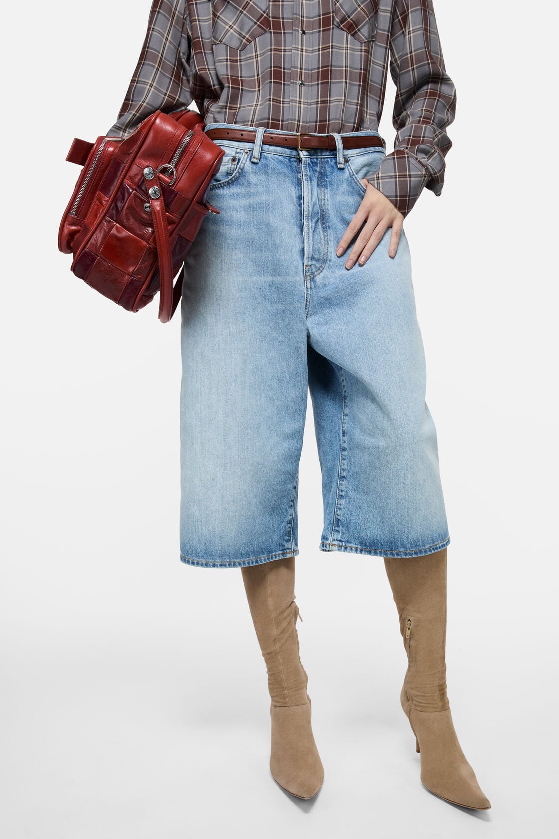 Denim shorts, Light blue, 2000x