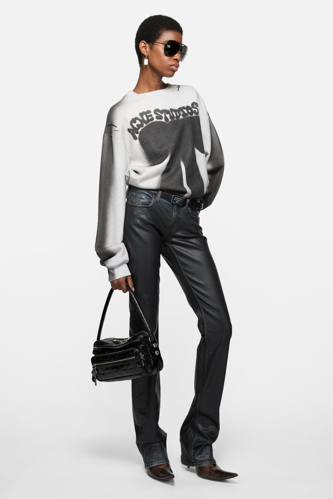 Fleece logo sweater, Pale Grey Melange, 2000x