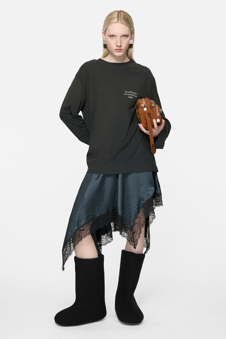 FN-UX-TSHI000237, Faded black