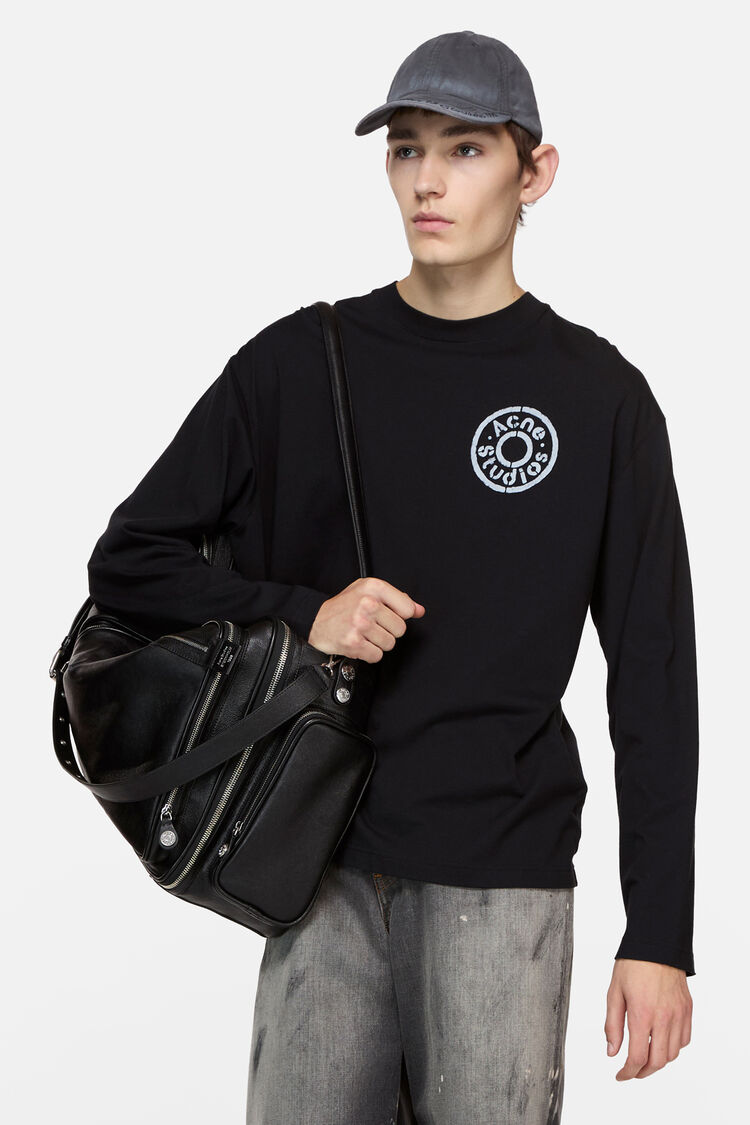 FN-UX-TSHI000252, Black