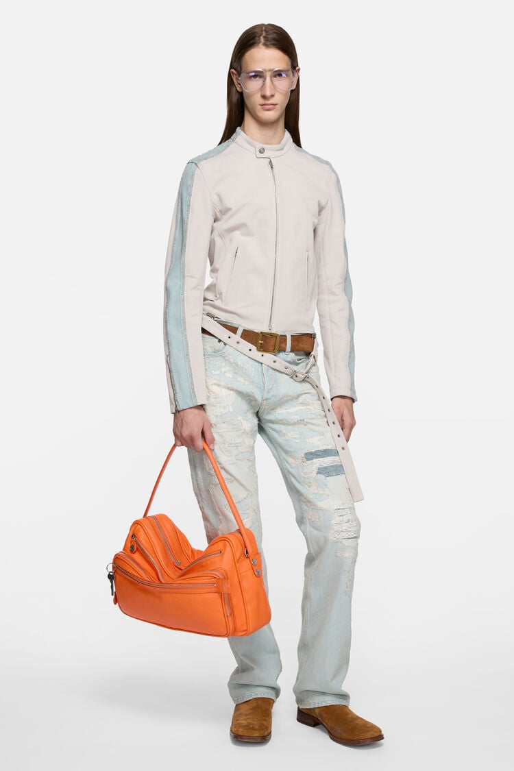 Camero Camera V, Pumpkin orange