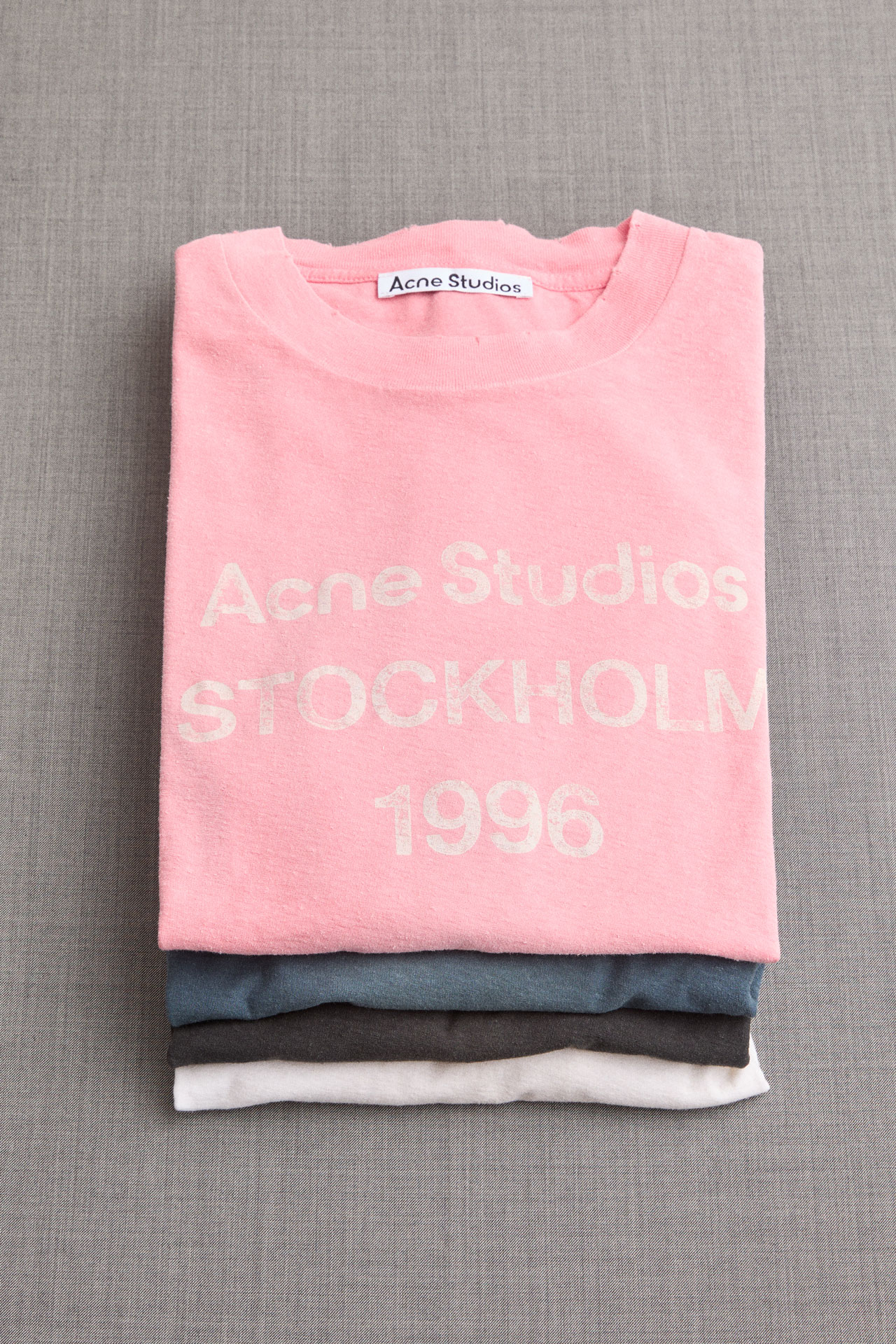 Acne Studios 1996 logo t-shirt in pink.