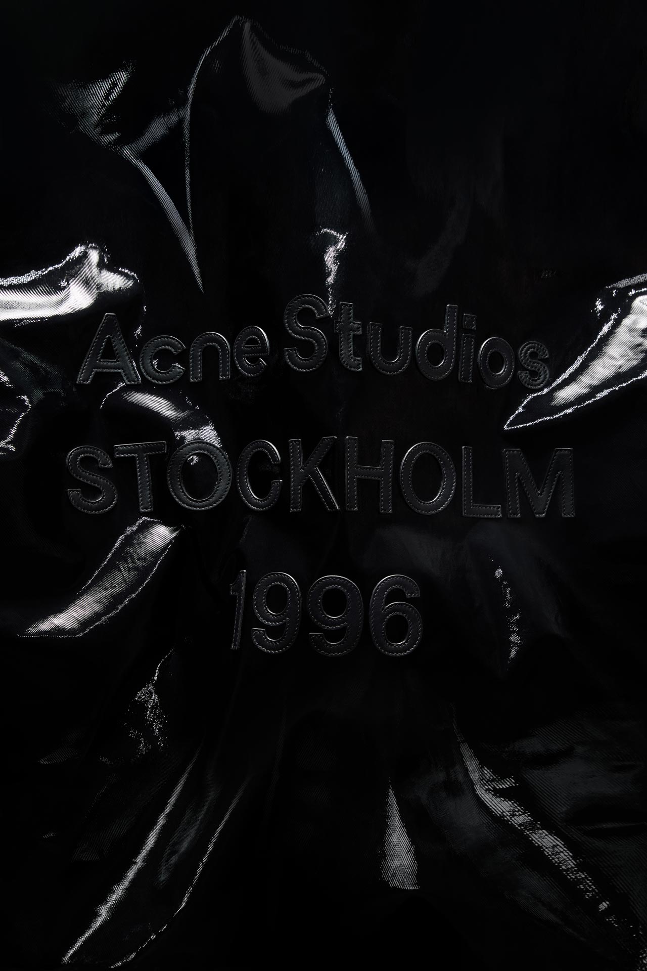 Acne Studios – メンズとウィメンズのレディ・トゥ・ウェア