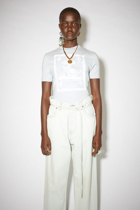 FN-WN-TSHI000340, Ice blue