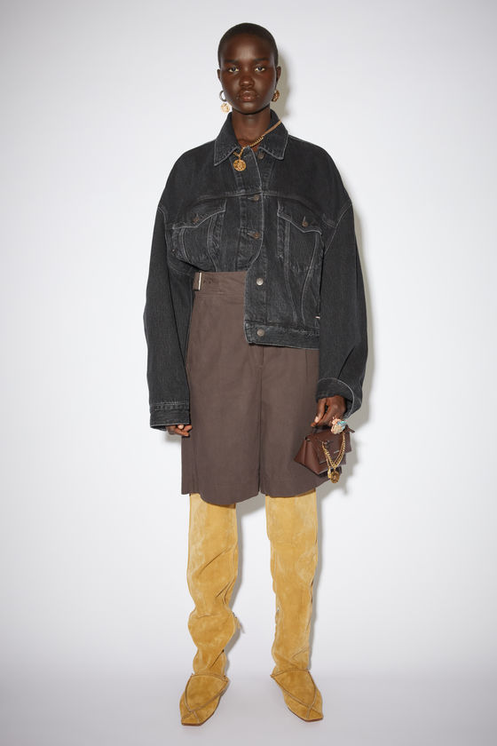 FN-WN-SHOR000039, Dark brown