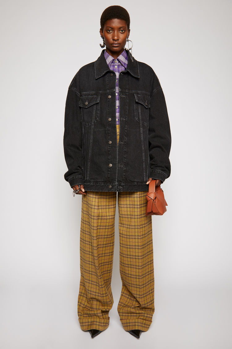 oversized black jacket