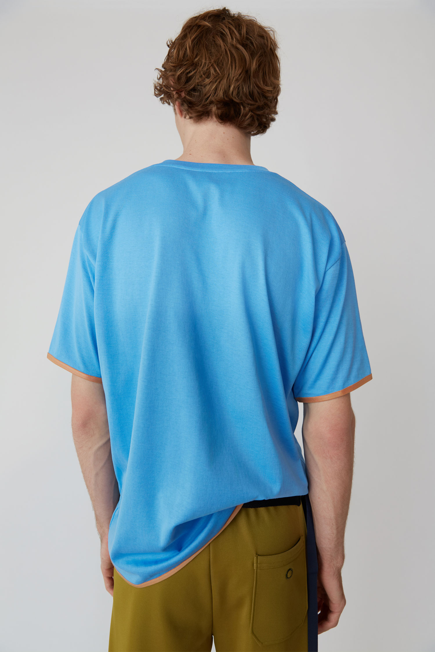 contrasting t-shirt aqua blue
