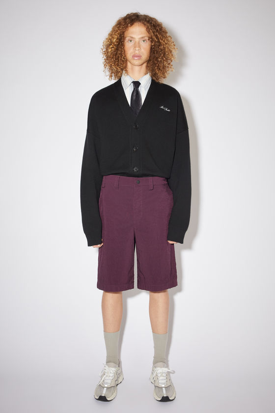 FN-MN-SHOR000069, Maroon red