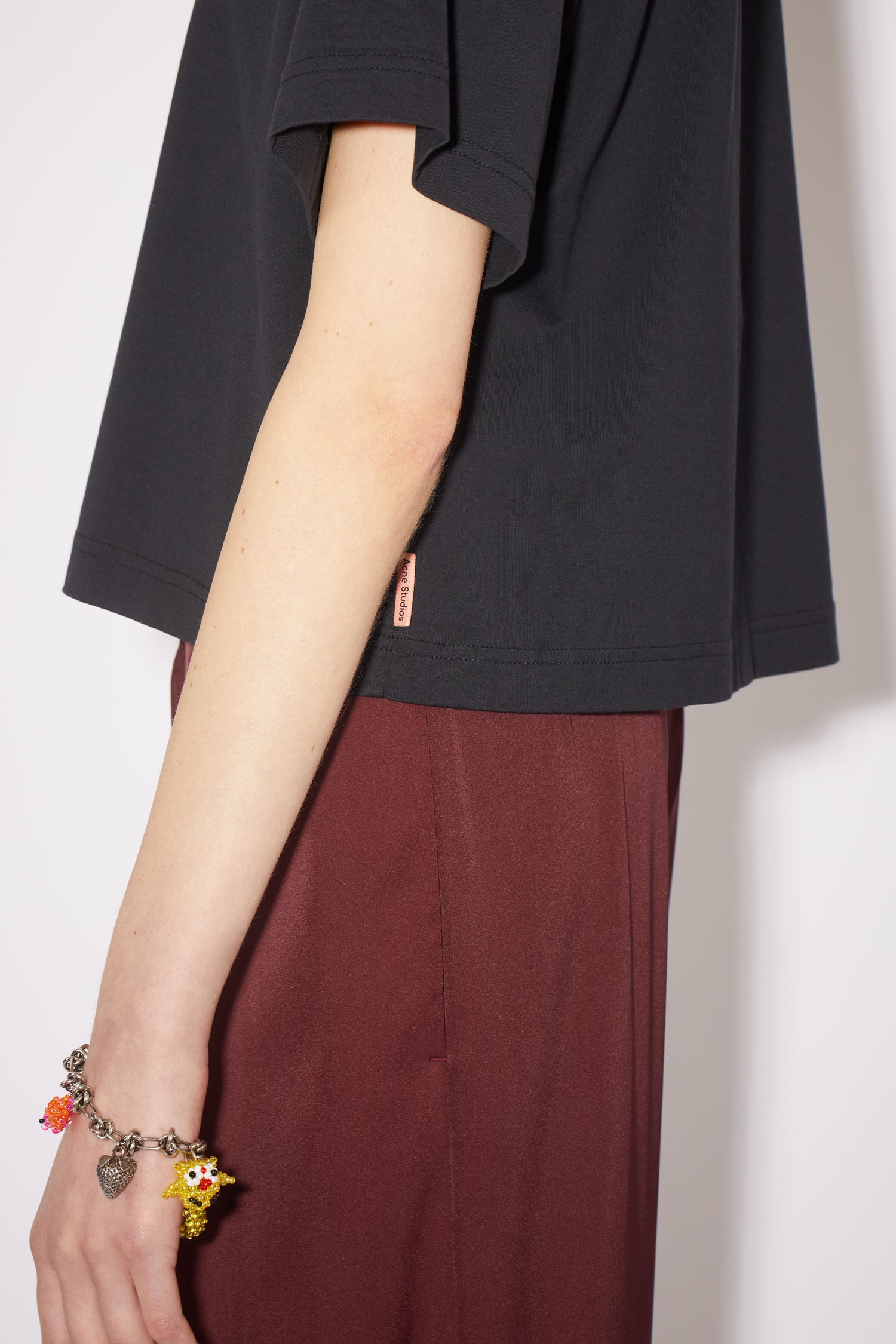 Acne Studios - Boxy cropped t-shirt - Black