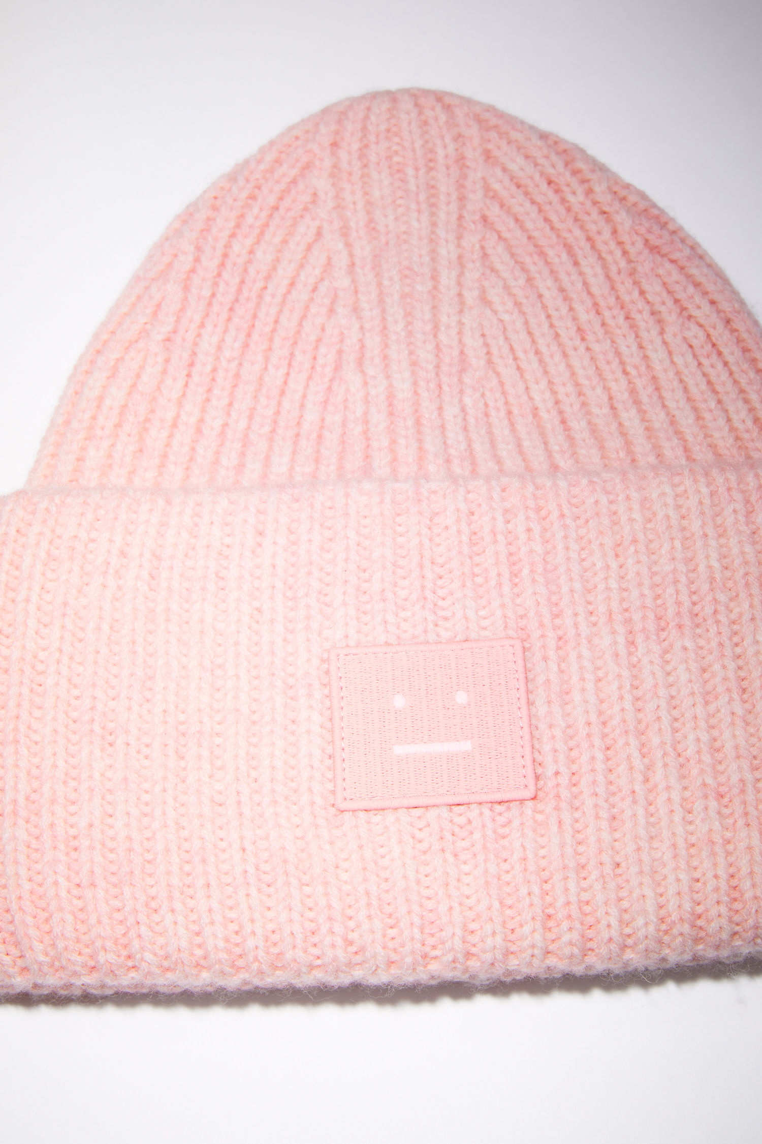 Ribbed beanie hat - Faded pink melange