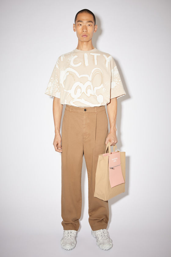 FN-MN-TROU000475, Camel brown