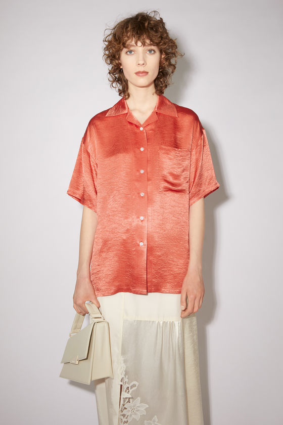 FN-WN-BLOU000639, Coral red