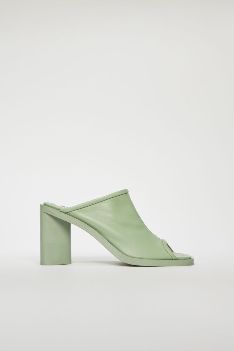 green mules