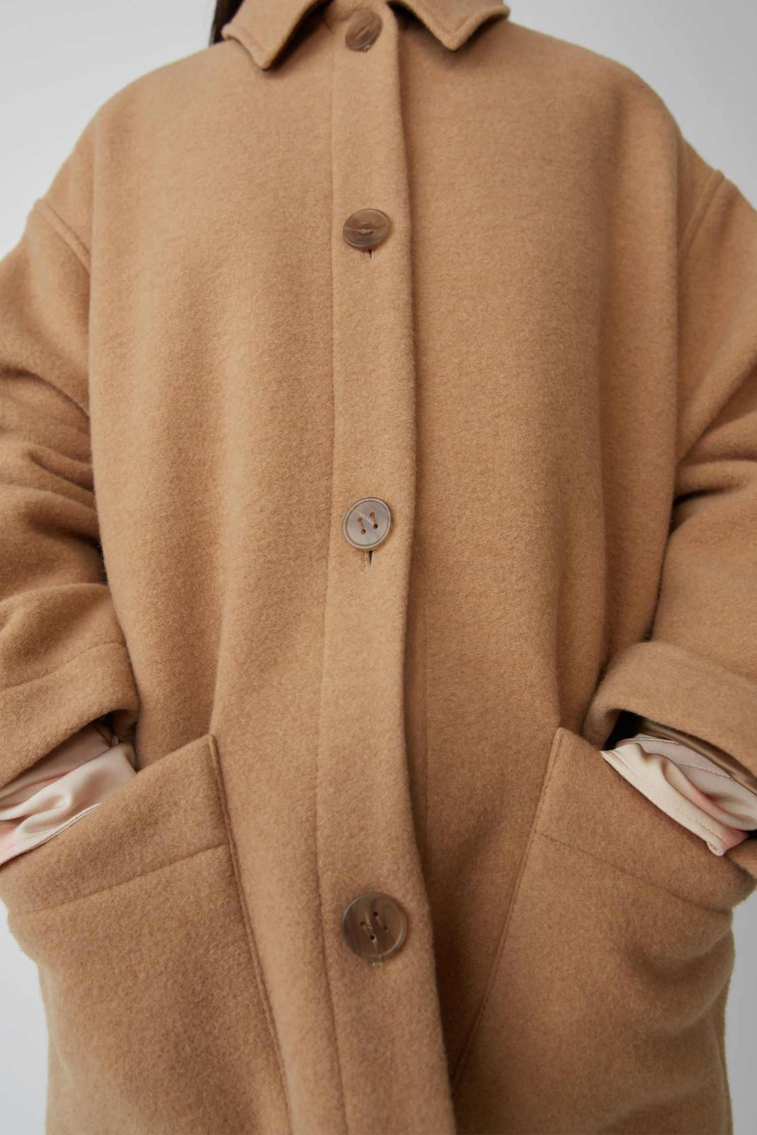 acne studios 短款茧型大衣 驼棕色 in camel brown