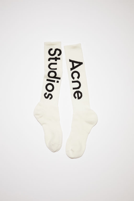 아크네 스튜디오 양말 Acne Studios Logo-jacquard socks - Off white