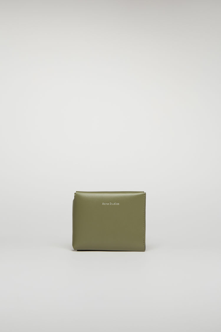 Acne Studios Trifold Card Wallet 深绿色/黑色 In Trifold Card Wallet
