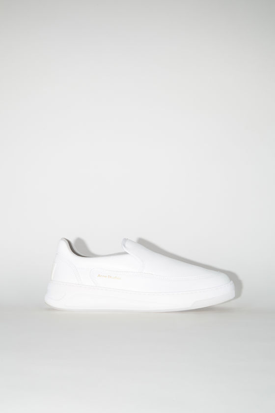 Bennie M, White/optic white