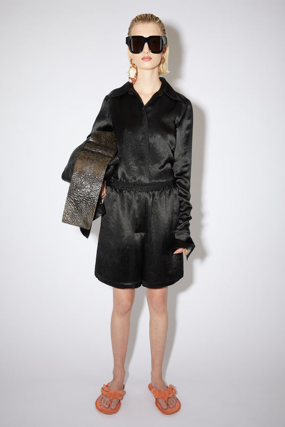 FN-WN-SHOR000047, Black