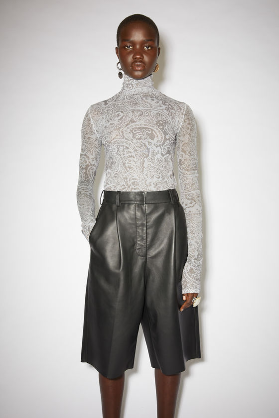 FN-WN-TSHI000359, Grey