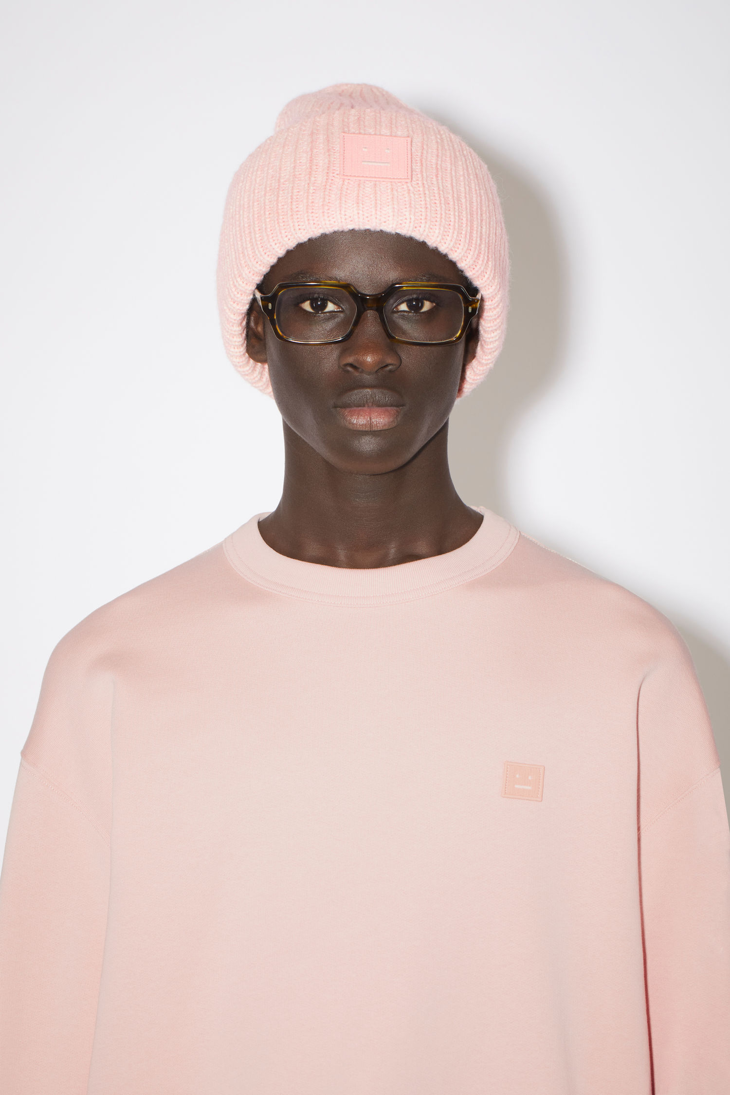 Ribbed knit beanie hat - Faded pink melange