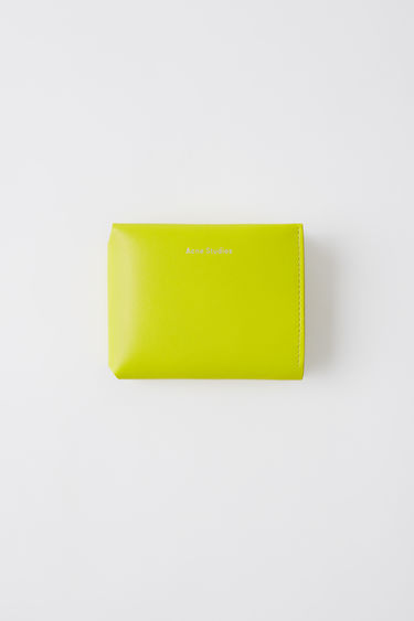 Leather goods FN-UX-SLGS000001 Lime green 375x