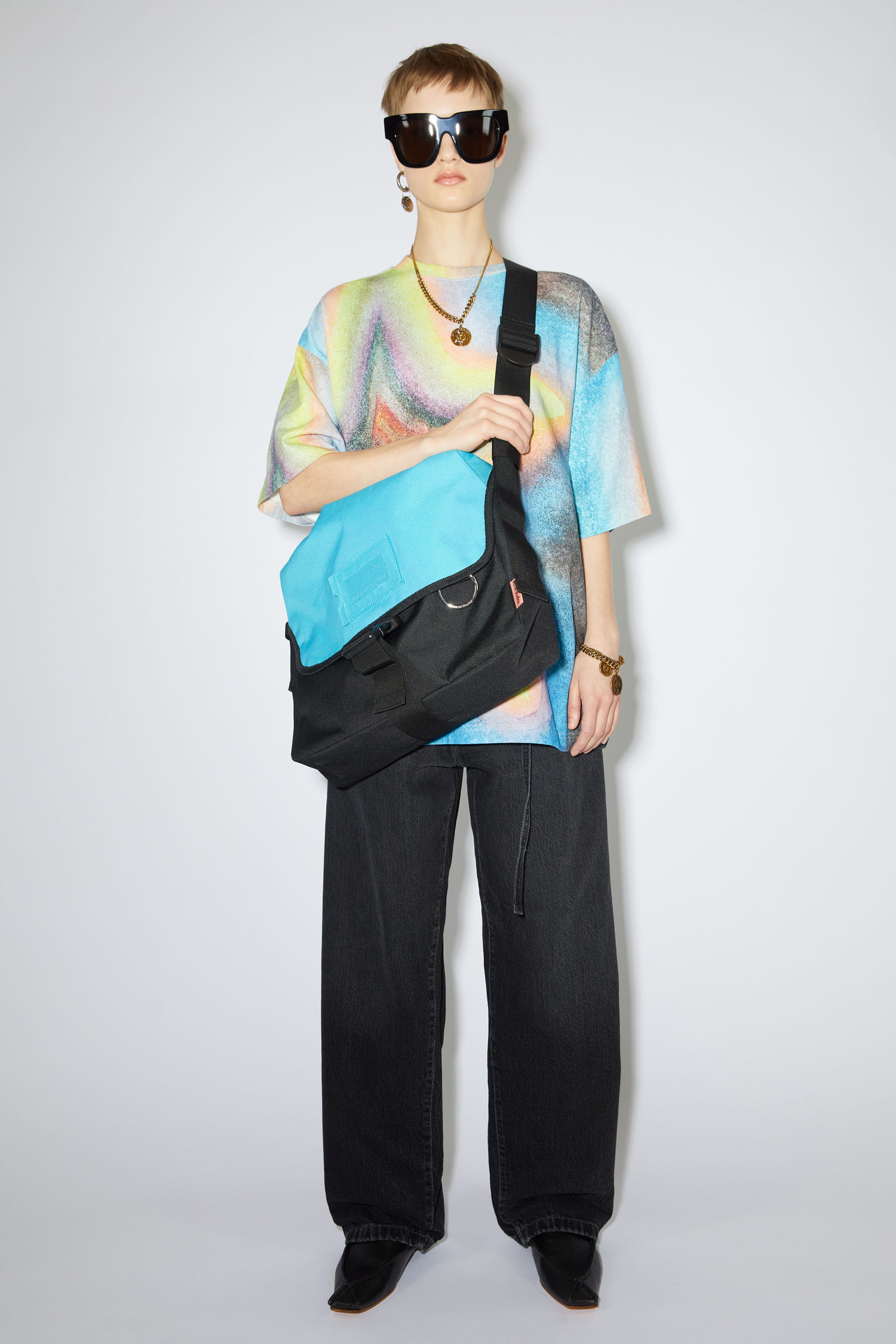 oversized messenger bag